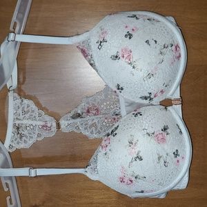 Beautiful razor back bra